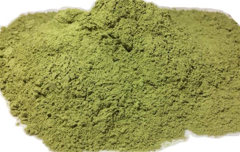 Henna powder